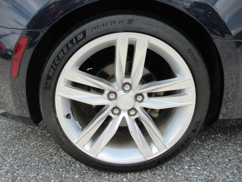 Used 2016 Chevrolet Camaro LT RWD image 8
