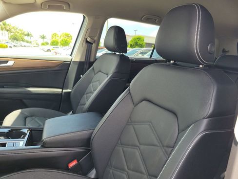 Used 2026 Volkswagen Atlas SE FWD image 20