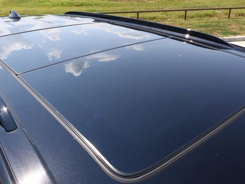 Certified 2023 Cadillac XT6 Sport w/ Platinum Package image 13