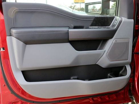 New 2026 Ford F250 XLT w/ XLT Premium Package image 17