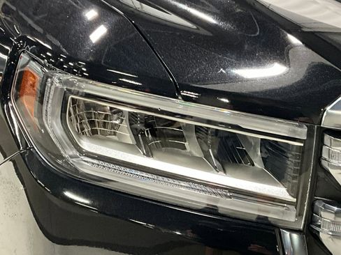 Used 2023 GMC Acadia AT4 w/ Technology Package AWD/4WD image 27