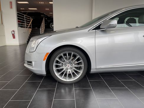 Used 2013 Cadillac XTS Platinum image 10