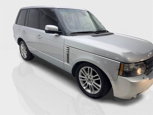 Used 2012 Land Rover Range Rover HSE image 12
