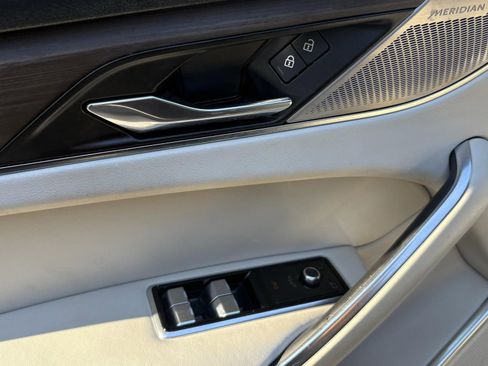 Used 2021 Jaguar F-PACE S image 15