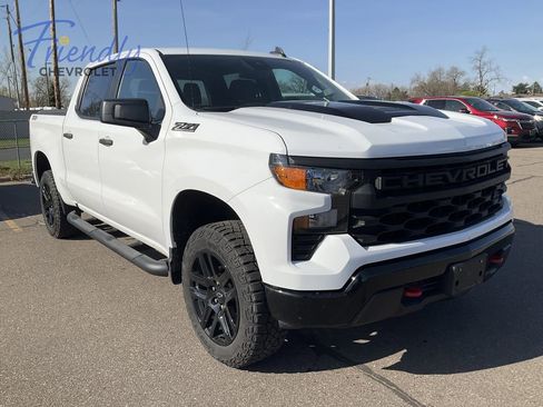 Certified 2023 Chevrolet Silverado 1500 Custom Trail Boss w/ LPO, Dark Essentials Package AWD/4WD image 31