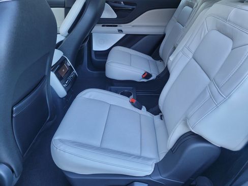 New 2025 Lincoln Aviator Reserve w/ Equipment Group 201A image 7