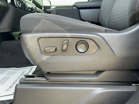 Used 2023 Chevrolet Silverado 1500 LT image 15