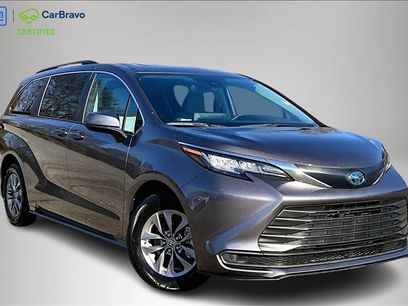 Used 2022 Toyota Sienna LE