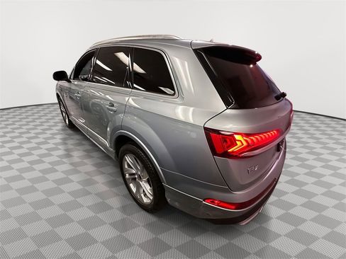 Used 2023 Audi Q7 2.0T Premium w/ Convenience Package image 3