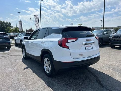 Used 2024 GMC Terrain SLE FWD image 5