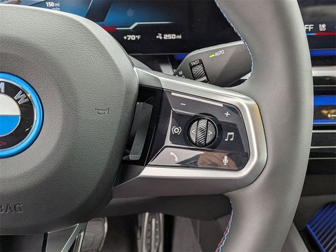 New 2025 BMW i5 M60 image 34