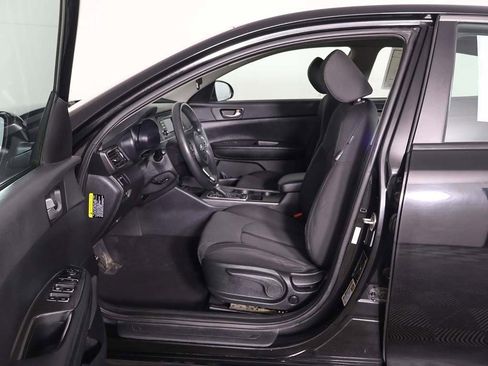 Used 2017 Kia Optima LX image 25