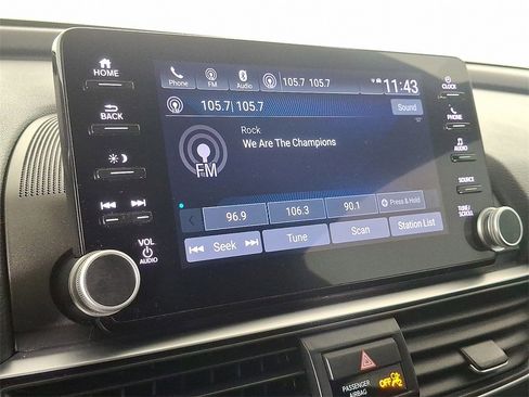 Used 2021 Honda Accord Sport image 3