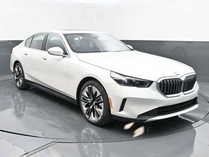 New 2025 BMW 530i w/ Premium Package