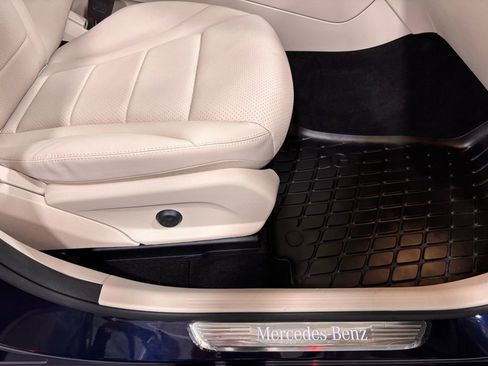 Certified 2022 Mercedes-Benz GLC 300 4MATIC image 18