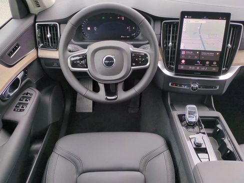 New 2026 Volvo XC90 B5 Plus AWD/4WD image 12