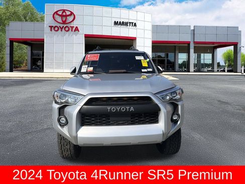 Used 2024 Toyota 4Runner SR5 Premium w/ Moonroof Package AWD/4WD image 2