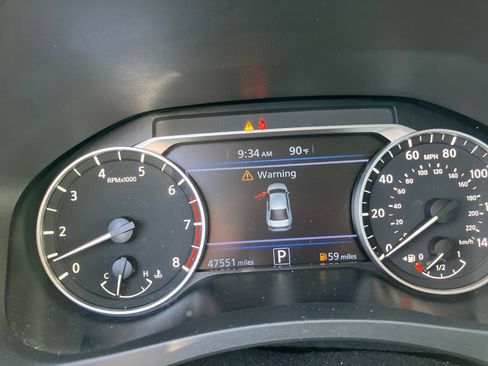 Used 2025 Nissan Altima 2.5 SV FWD image 9