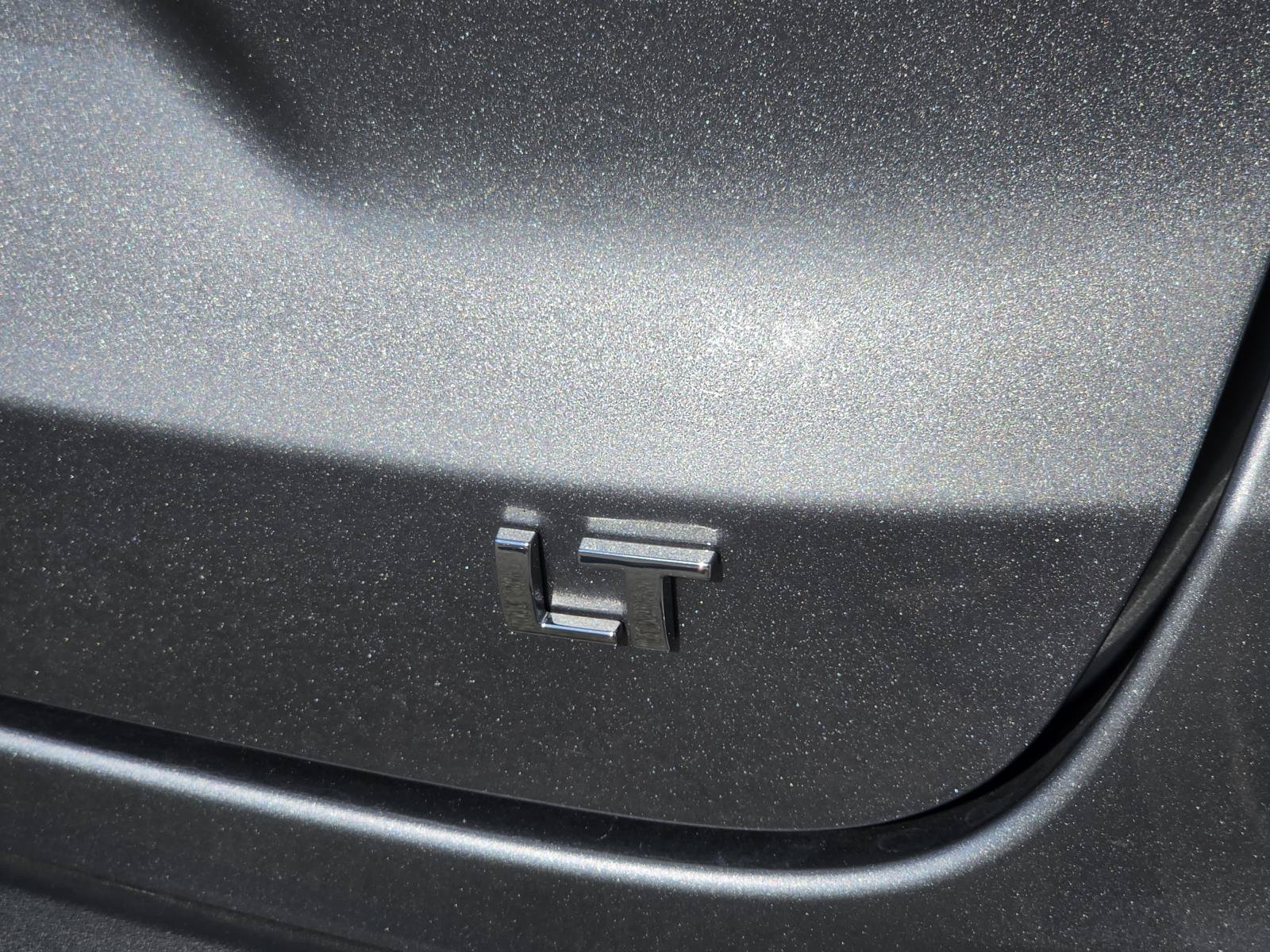 Used 2026 Chevrolet Trax LT FWD image 8
