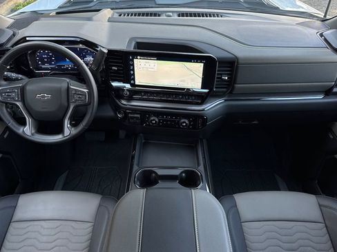 Certified 2025 Chevrolet Silverado 2500 ZR2 w/ Technology Package image 15