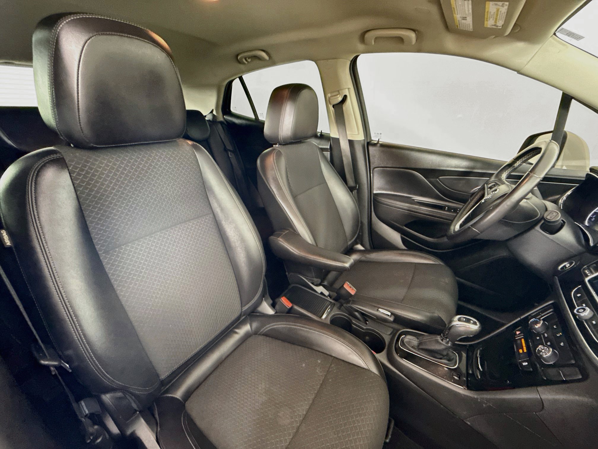 Used 2019 Buick Encore Preferred FWD image 29