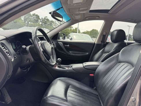 Used 2017 INFINITI QX50 AWD w/ Premium Plus Package image 12