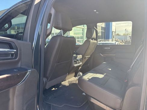 Used 2022 GMC Sierra 2500 Denali w/ Denali Ultimate Package image 8