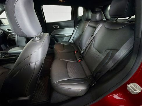 Used 2024 Jeep Compass Latitude w/ Convenience Group image 22