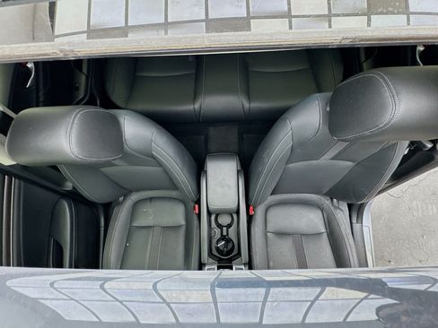 Used 2019 Honda Civic Touring image 14