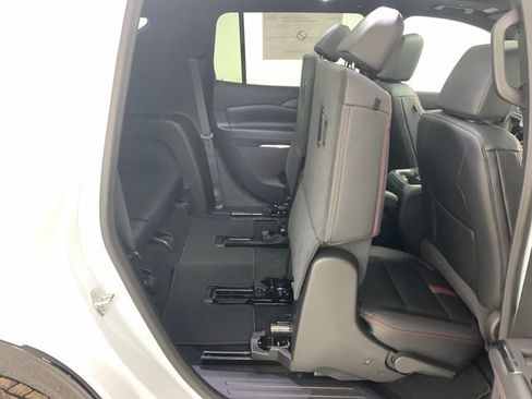 New 2026 Chevrolet Traverse RS image 74