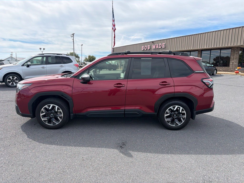 Certified 2025 Subaru Forester Premium AWD/4WD image 2