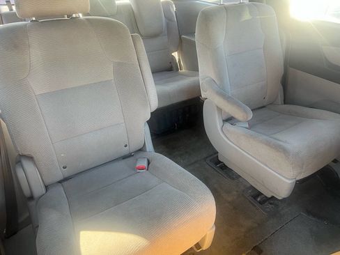 Used 2012 Honda Odyssey LX image 20