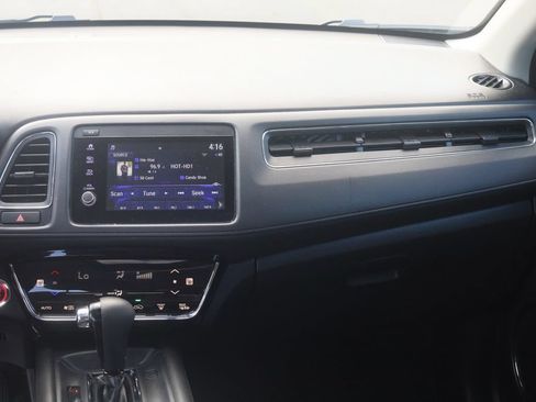 Used 2021 Honda HR-V EX image 25