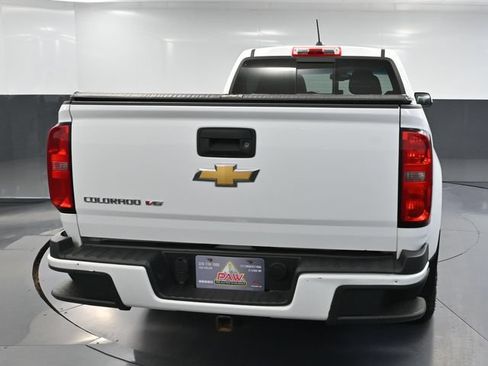 Used 2018 Chevrolet Colorado Z71 AWD/4WD image 5