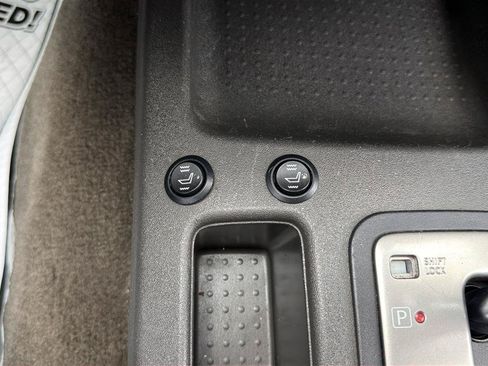 Used 2012 Nissan Frontier PRO-4X AWD/4WD image 25