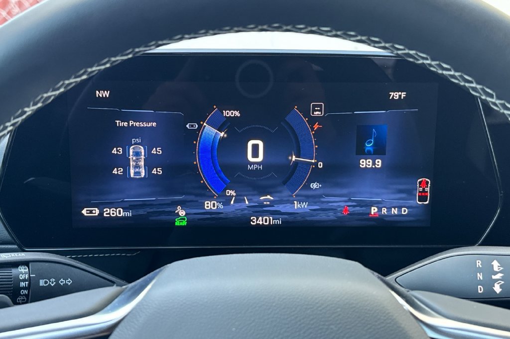Used 2025 Chevrolet Blazer EV LT FWD image 29