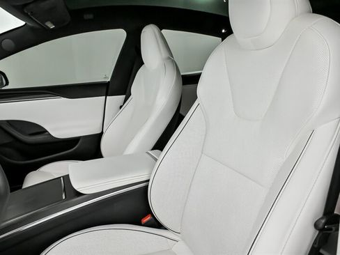 Used 2022 Tesla Model S Plaid AWD/4WD image 16