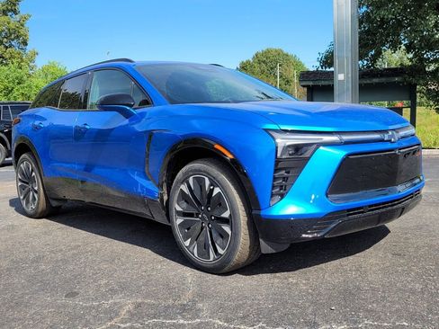 New 2025 Chevrolet Blazer EV RS AWD/4WD image 3