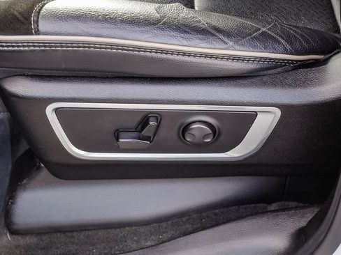 Used 2024 RAM 1500 Laramie RWD image 25