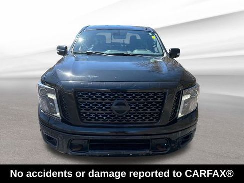 Used 2018 Nissan Titan SV w/ SV Convenience Package AWD/4WD image 2