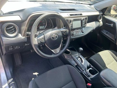 Used 2015 Toyota RAV4 XLE FWD image 8