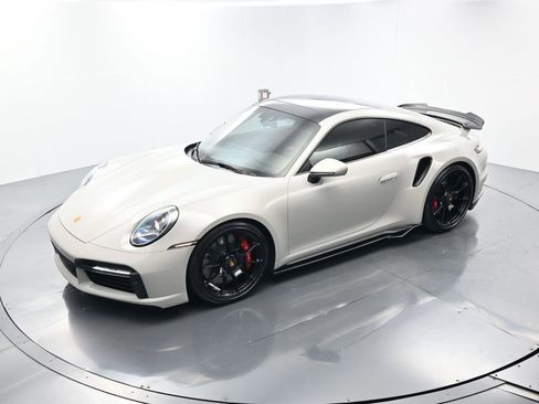 Used 2022 Porsche 911 Turbo image 28