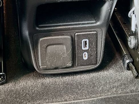 Used 2024 Chevrolet TrailBlazer LT w/ Convenience Package FWD image 34