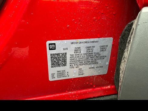 Used 2026 Chevrolet Trax LS FWD image 18