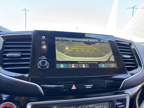 Used 2020 Honda Pilot Elite image 23