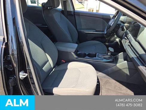 Used 2025 Kia K4 FWD image 16