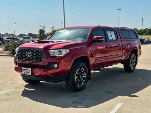 Used 2021 Toyota Tacoma TRD Sport AWD/4WD image 7