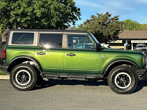 Used 2023 Ford Bronco Black Diamond w/ Sasquatch Package image 7