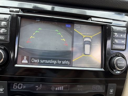 Used 2015 Nissan Rogue SV w/ SV Premium Package AWD/4WD image 34