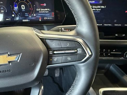 Used 2025 Chevrolet Equinox LT image 26